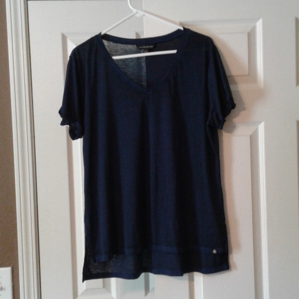 Like new Rock and Republic Tee